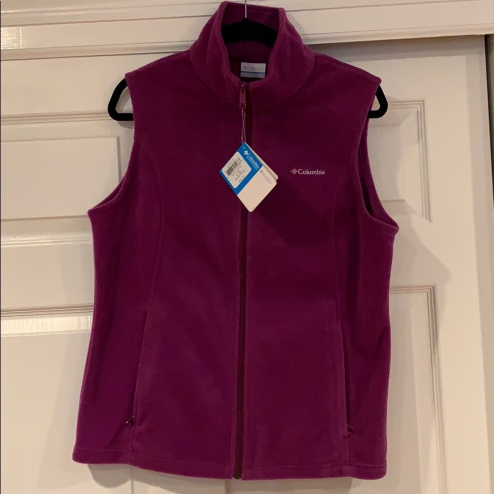 Columbia women’s vest L - NWT